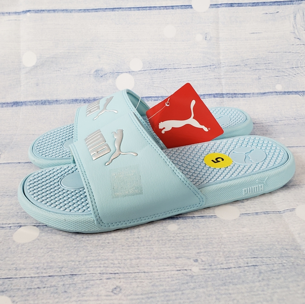 New Puma Slides, light Blue, Sz. 5. Deep cushion